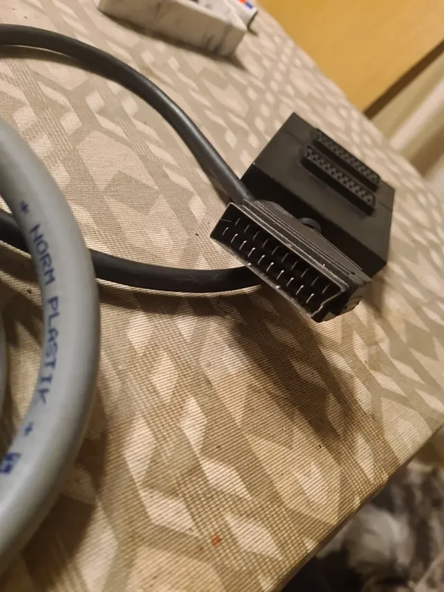 Adaptador Euroconector Doble