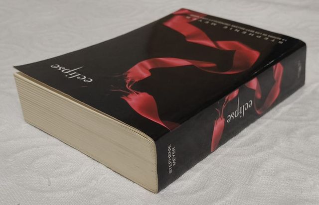 Eclipse - Book Three Of The Twilight Series