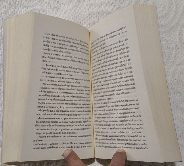 Eclipse - Book Three Of The Twilight Series