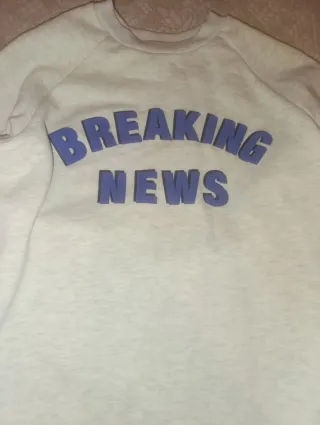 Jersey Breaking News azul y blanco