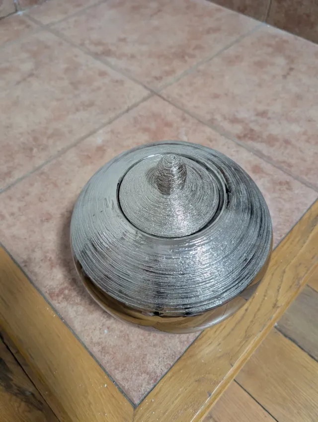 Jarrón decorativo plateado