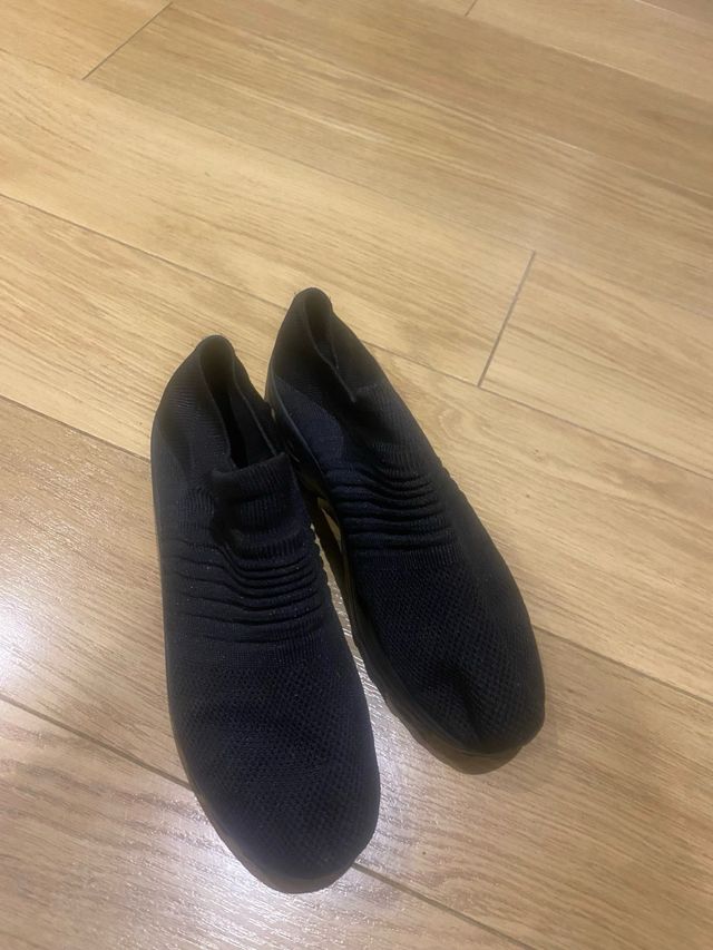 Zapatillas negras talla 40 con amortiguación