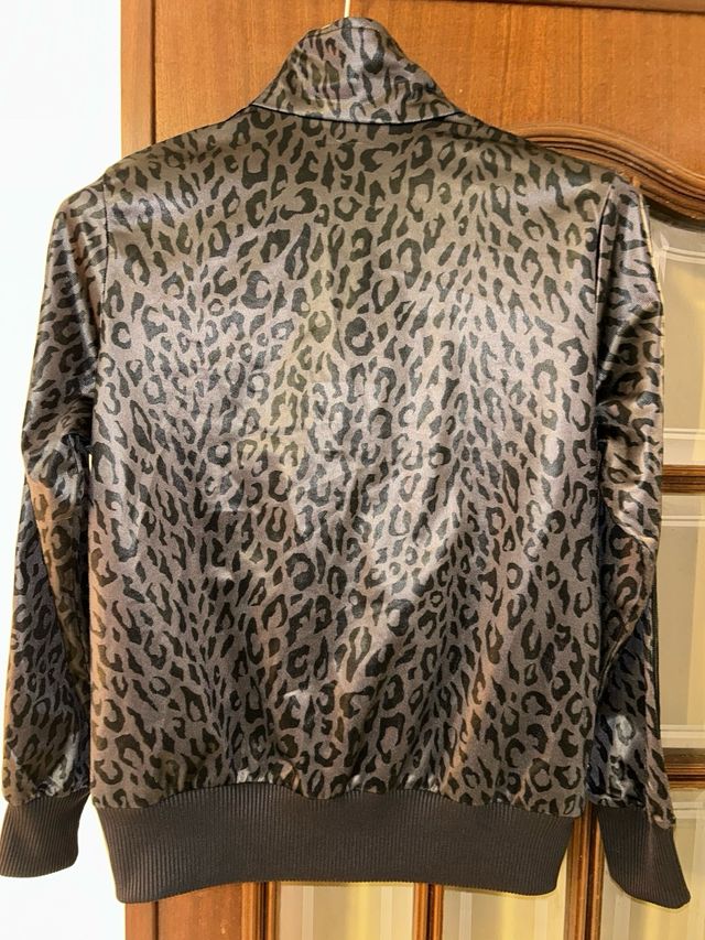 Casaco Adidas Chile62 Vintage Leopardo Cinza Rosa