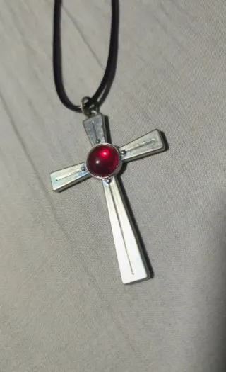 Colgante Rosario Vampire Anime Rojo Plata