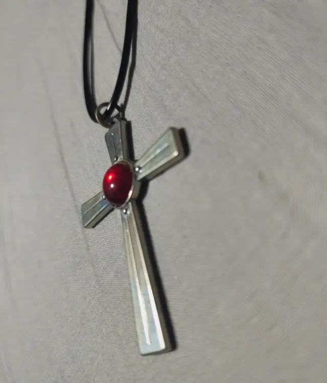 Colgante Rosario Vampire Anime Rojo Plata