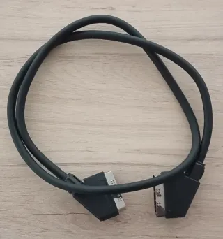 Cables HDMI y Euroconector  SCART