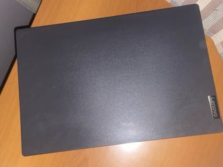 Pc Lenovo V15 (Modello 81YD)