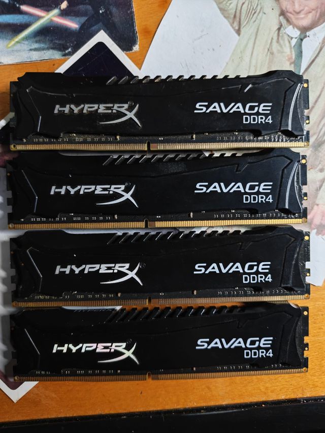 32Gb HyperX Savage DDR4 2666 "minimo"