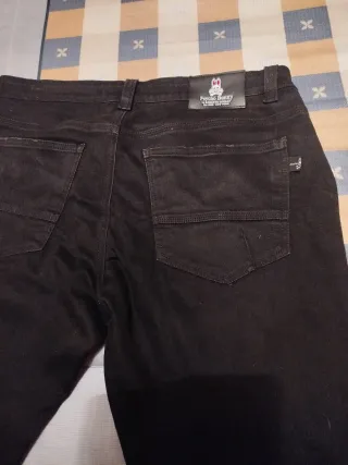 Pantalones negros hombre