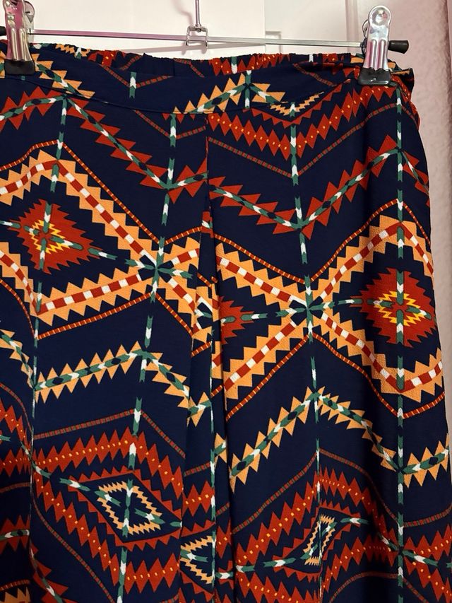 Pantalones anchos estampados