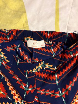 Pantalones anchos estampados