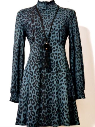 Vestido Estampado Leopardo Cuello Alto de Mujer