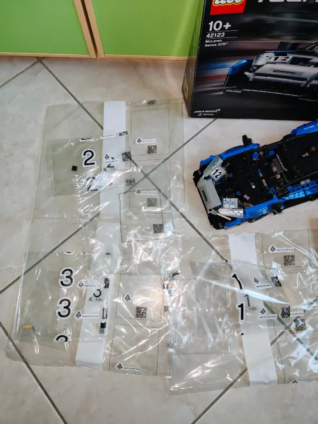 Lego Technic 42123 McLaren Senna GTR
