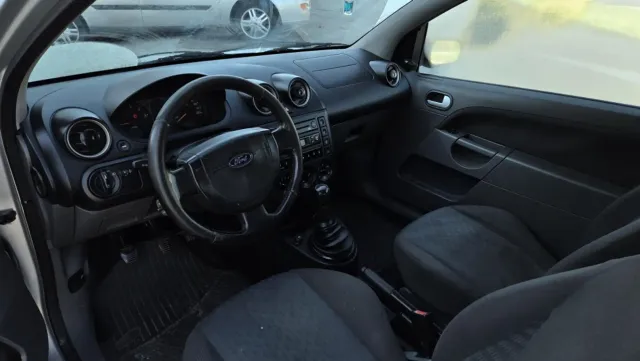 Ford Fiesta 2003