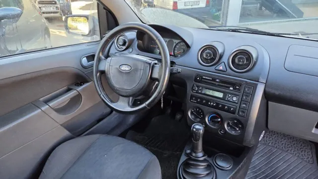 Ford Fiesta 2003