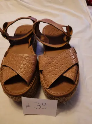 Sandalias cuña florales talla 39