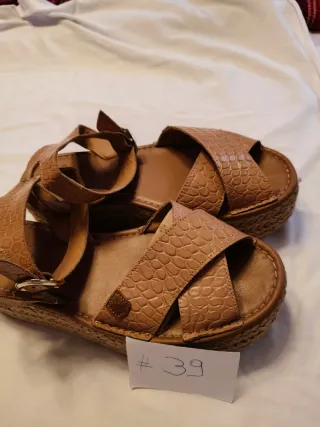 Sandalias cuña florales talla 39