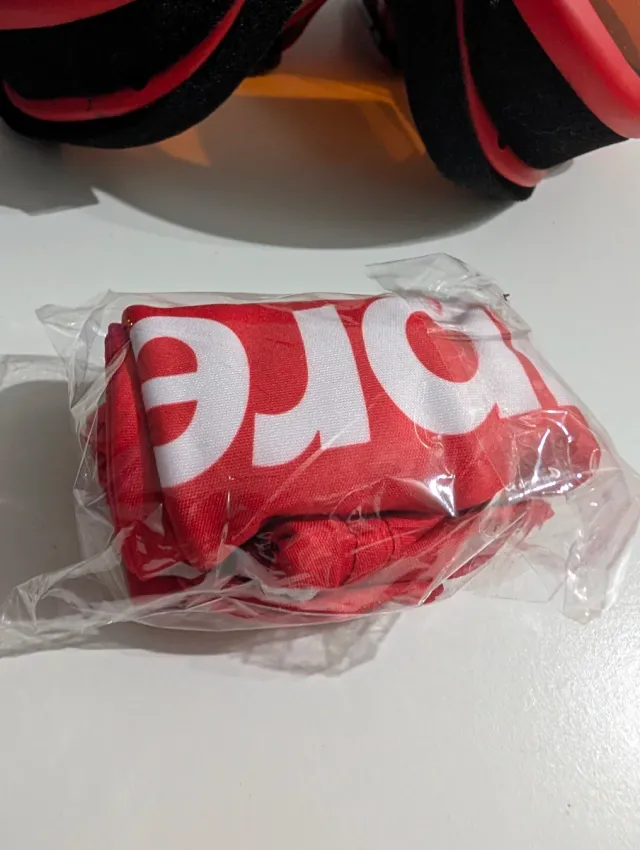 Gafas de esquí Smith x Supreme Rojas