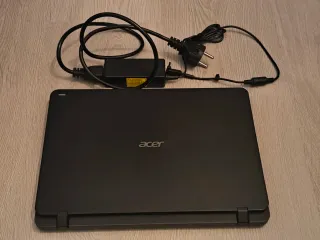 Acer TravelMate B117 Negro