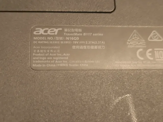 Acer TravelMate B117 Negro