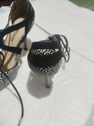 Sandalias lunares tacón fino