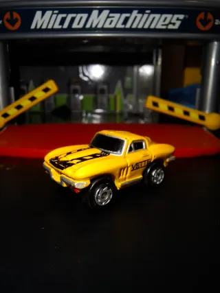 Micro Machines Galoob de 1986 "Chevy Corvette '64"