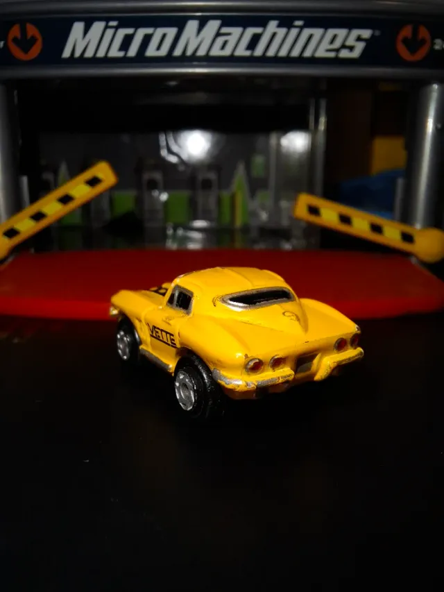 Micro Machines Galoob de 1986 "Chevy Corvette '64"
