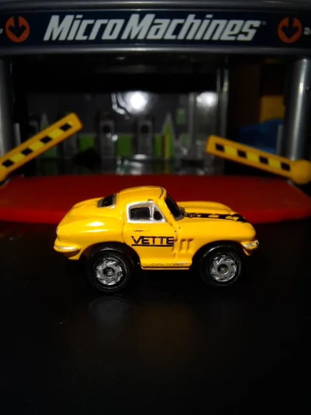 Micro Machines Galoob de 1986 "Chevy Corvette '64"