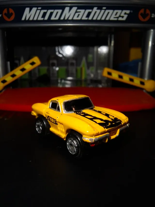 Micro Machines Galoob de 1986 "Chevy Corvette '64"