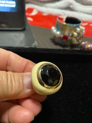 Anillo Vintage Piedra Negra y Dorada