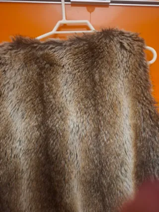 Chaleco efecto pelo Zara Talla M