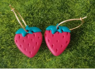 X2 Pares Pendientes Fresa y Margarita