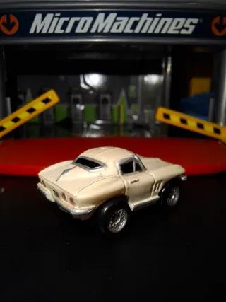 Micro Machines Galoob de 1986 "Chevy Corvette '64
