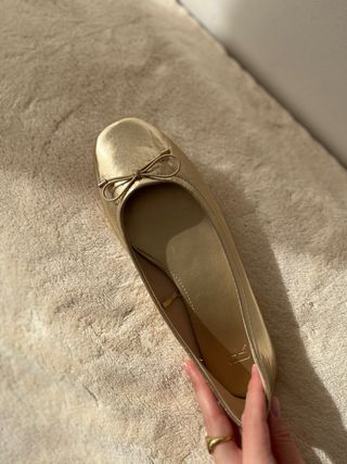 Bailarinas doradas con lazo