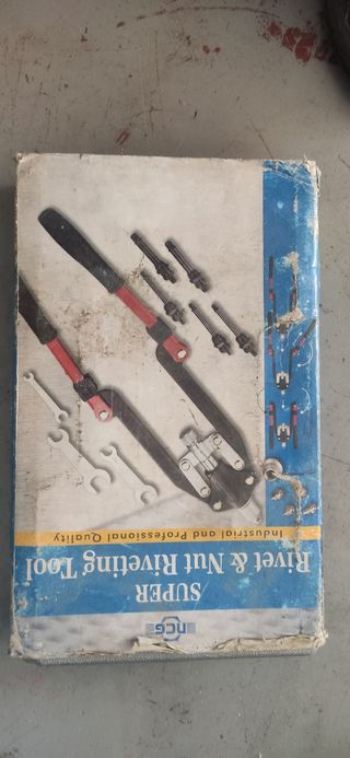 Remachadora de tuercas NCG