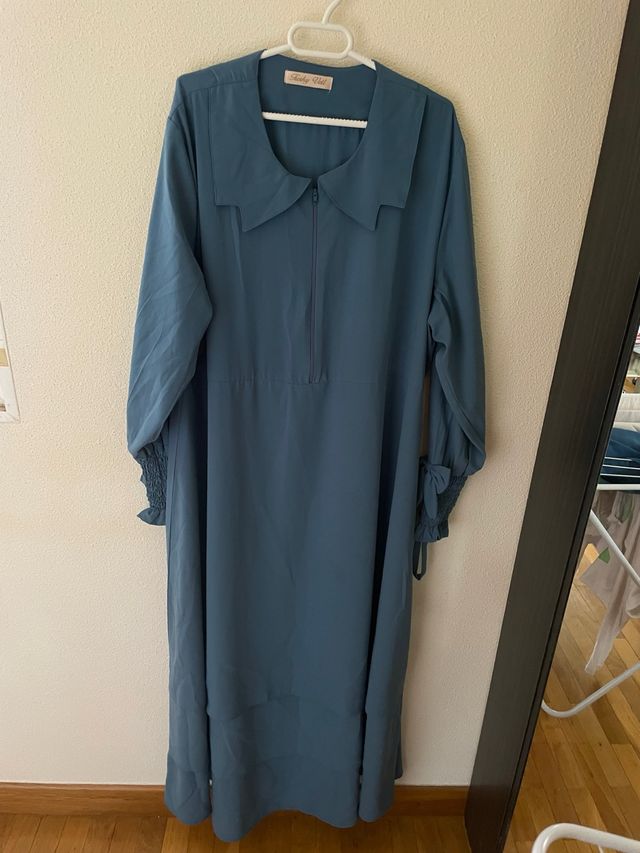 Vestido/ Abaya azul elegante con cremallera