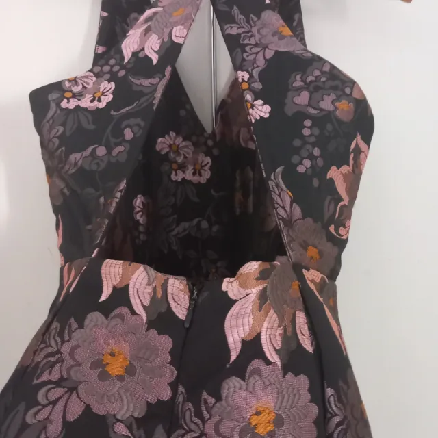 Vestido floral negro y rosa El Corte Inglés