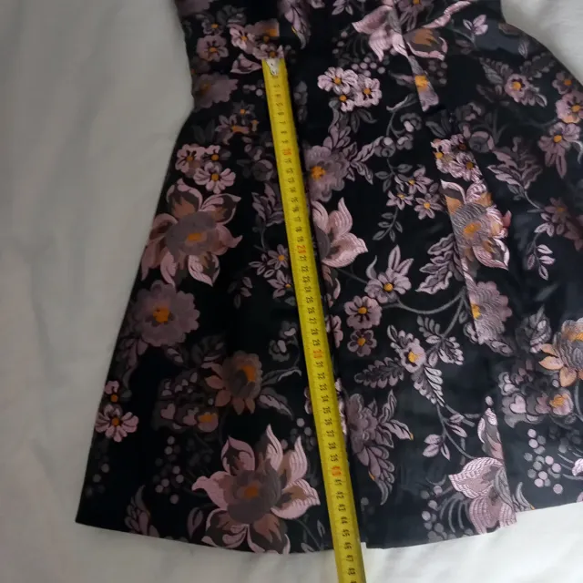 Vestido floral negro y rosa El Corte Inglés