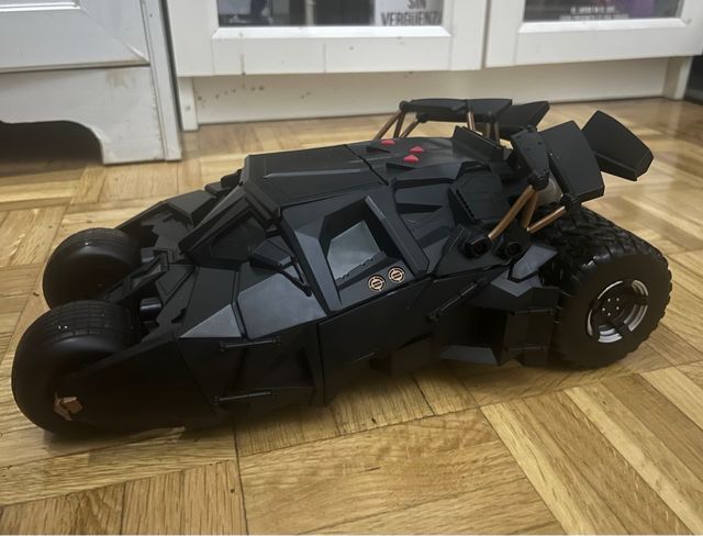 Batmobile Tumbler Batman Begins Mattel 2005