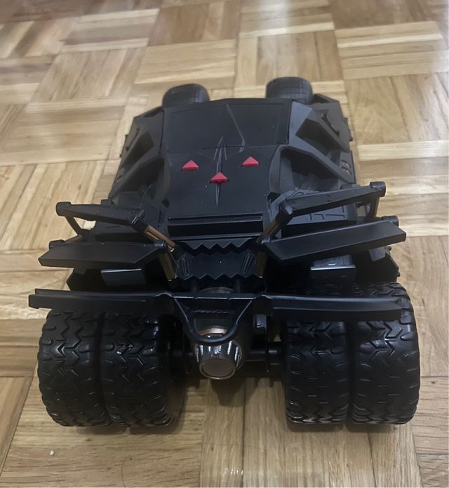 Batmobile Tumbler Batman Begins Mattel 2005