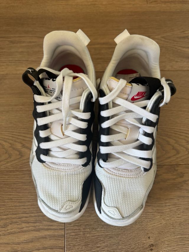 Nike Air Jordan 1 Mid SE