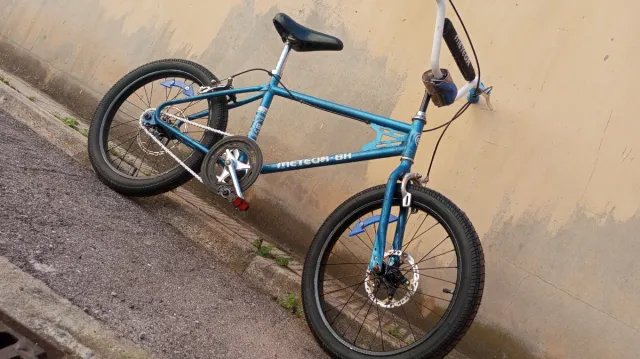 Bicicleta mitica BH Meteor Azul. R 20pugadas.