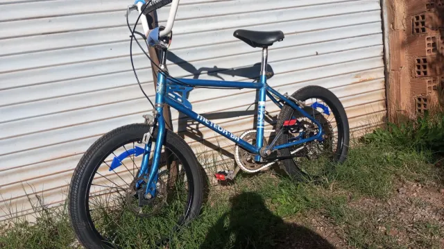 Bicicleta mitica BH Meteor Azul. R 20pugadas.