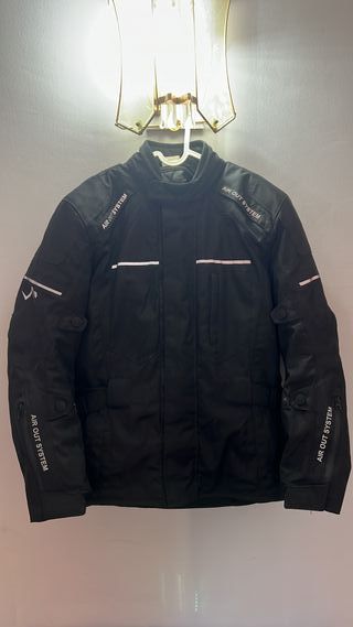 Chaqueta de moto con sistema de ventilación “Air O