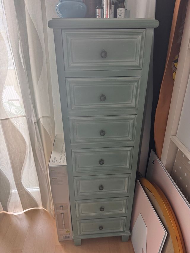 Cajonera de madera turquesa