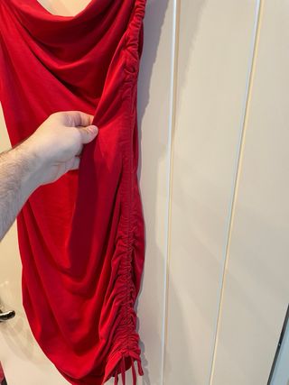 Abito rosso Mezzo arricciato