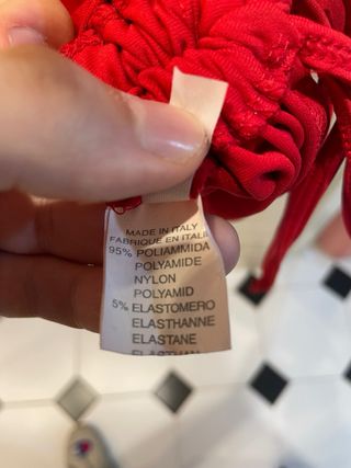 Abito rosso Mezzo arricciato