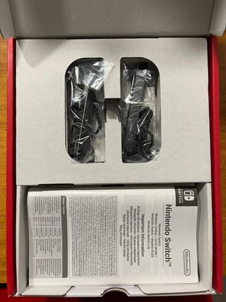 Nintendo Switch OLED + 2 Juegos