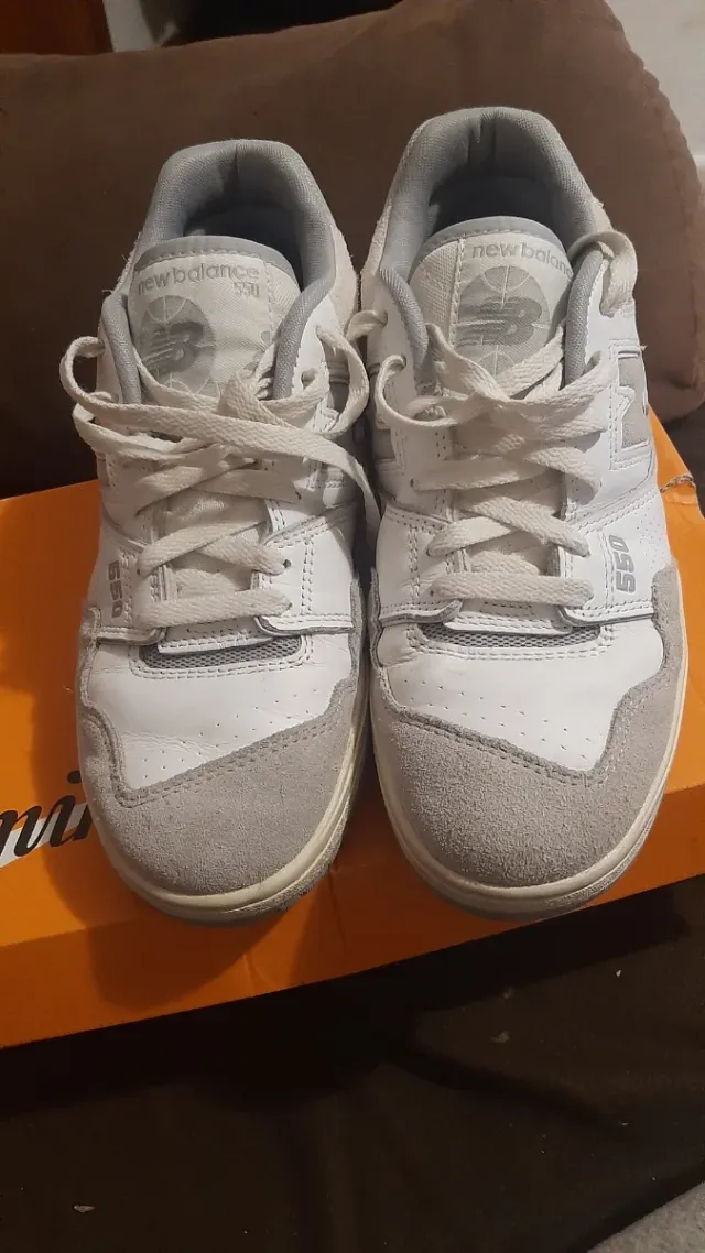New Balance 550 Gris y Blanco
