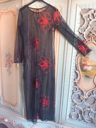 Maxi abito velo fiori stilizzati